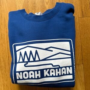 Noah Kahan Lakeside Crewneck - Official Tour Merch